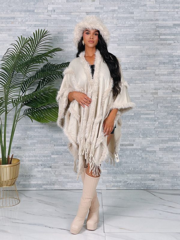 P6159P - METALLIC FUR TRIM SHAWL (ONE SIZE) Supply